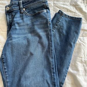 Loft Size 29/8 Women’s Curvy Skinny Ankle Jeans